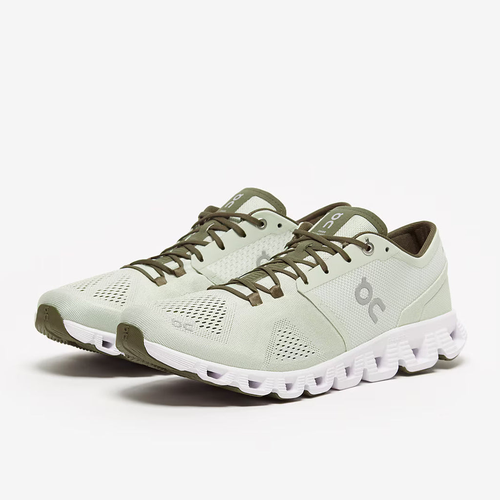 On Running X Aloe/White